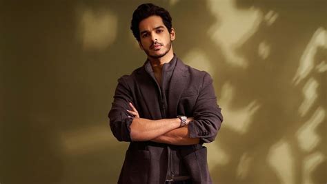 ishaan khatter relationships|Ishaan Khatter confirms hes in a relationship but chooses to。